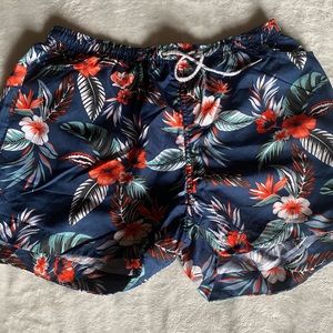 Short Swim trunks mens medium